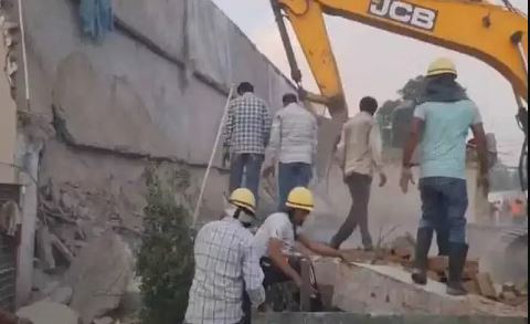 चामल मिलको भवन भत्किँदा चार जनाको मृत्यु,  २० घाइते