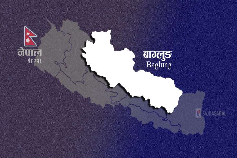 पाइप बगाउँदा बागलुङ बजारमा खानेपानी समस्या