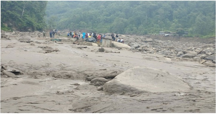 संखुवासभामा बाढीले बगाएर १ जनाको मृत्यु, हाइड्रोपावरका १७ मजदुर बेपत्ता