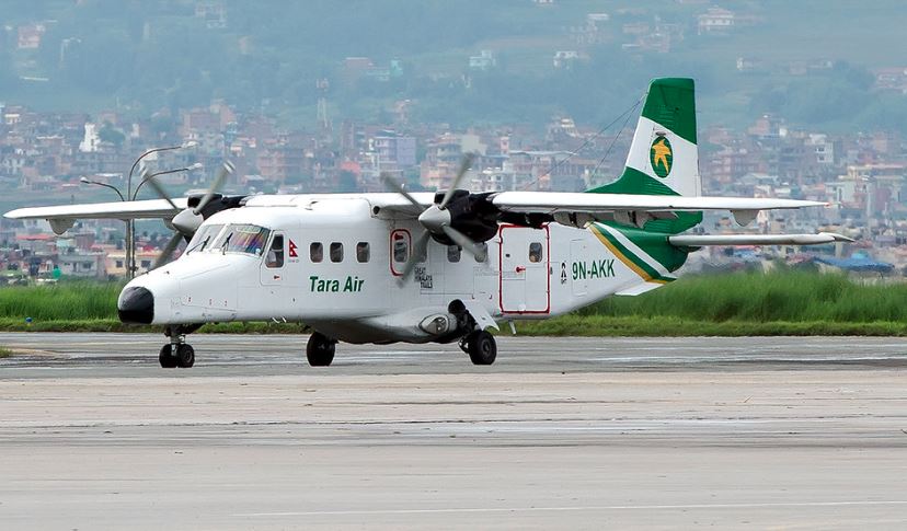 काठमाडौँबाट लुक्ला उडेको तारा एयरको जहाज रापेछापको धावनमार्गमा चिप्लिएपछि…