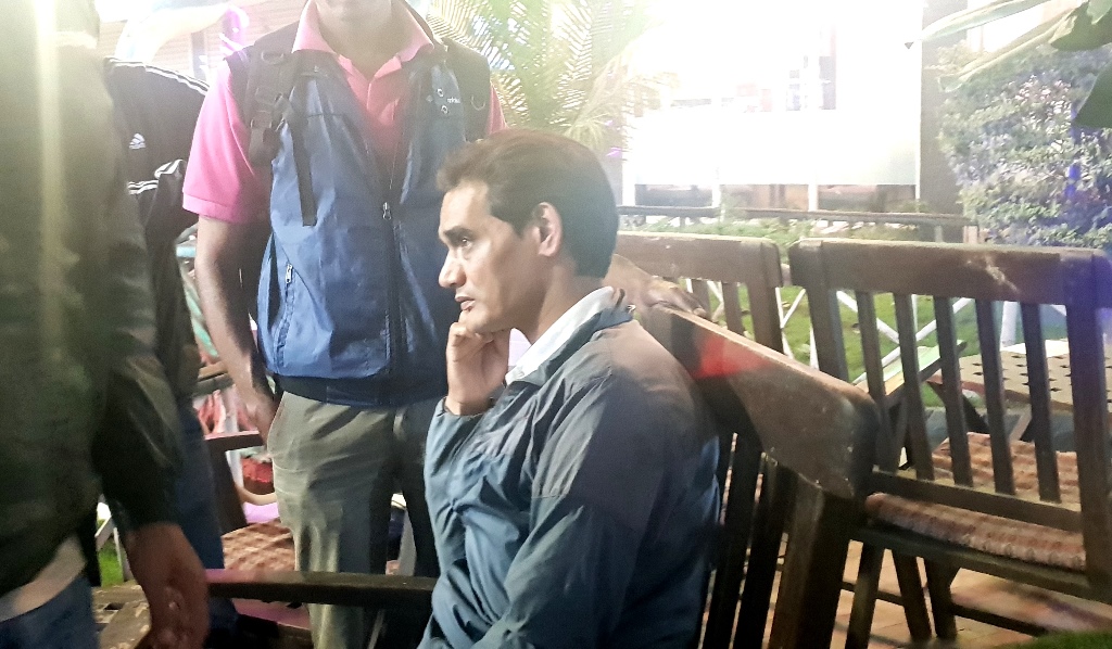 नापी कार्यालयका कर्मचारी घुष लिंदा-लिंदै पक्राउ (भिडियो सहित)