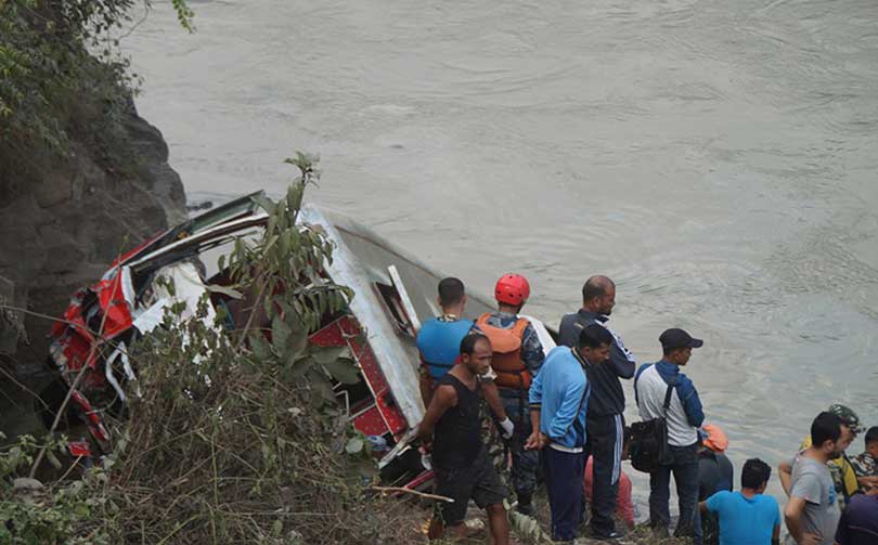 नेपालमा धेरै सडक दुर्घटना हुनुका प्रमुख नौ कारणहरु यस्ता छन्