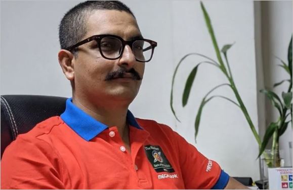 भेटिएनन् नेपाल इन्भेस्टमेन्ट मेगा बैंक हेटौंडाका शाखा प्रमुख, सशस्त्रका गोताखोरसहितको फौज परिचालन