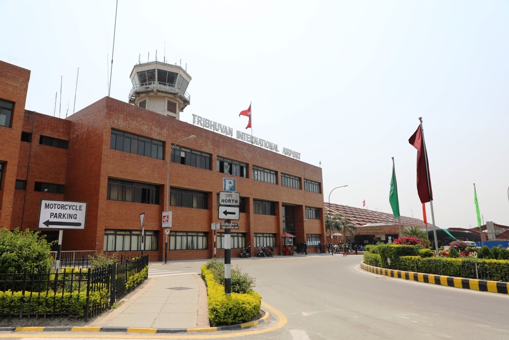 चार्टर्ड उडान: खुलेआम लुटतन्त्र ! बैदेशिक रोजगारमा जाने-आउनेलाई नियमित उडान खोल्न माग