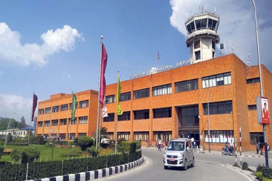 फोटो फ्रेमभित्र लुकाएर लागुऔषध कारोबार, त्रिभुवन विमानस्थलबाट १५ किलो चरेस बरामद