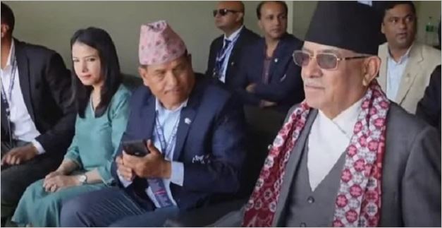 क्रिकेट हेर्न प्रधानमन्त्री प्रचण्ड कीर्तिपुरमा