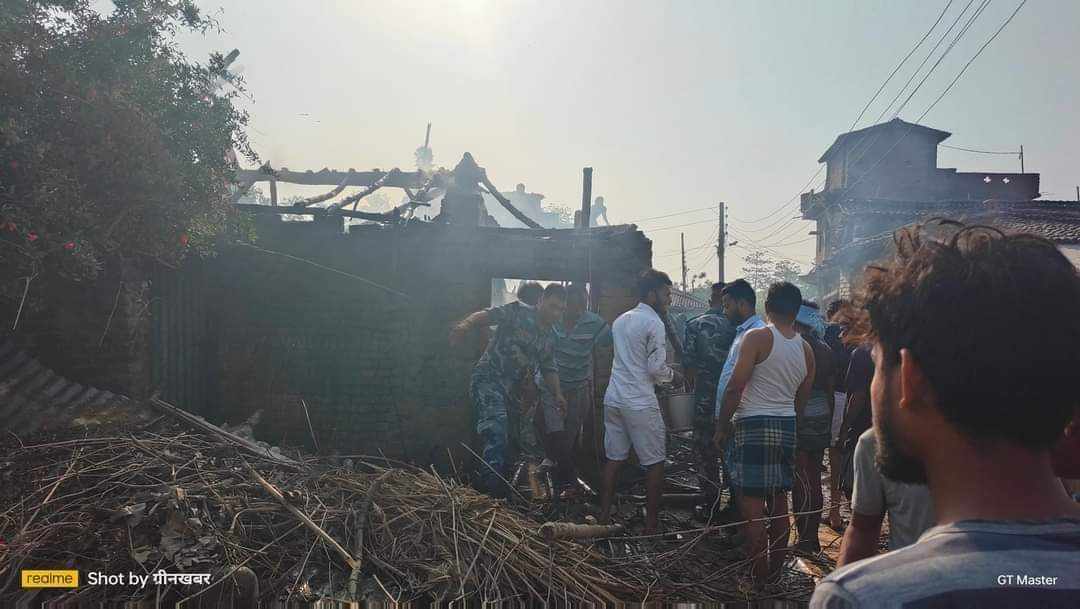 ग्याँस लिकभएर रौतहटमा आगलागी ६ लाख बढीको क्षती