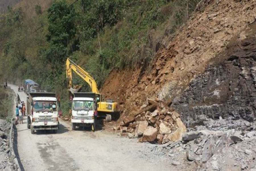 पृथ्वी राजमार्ग आज रातिदेखि अवरुद्ध