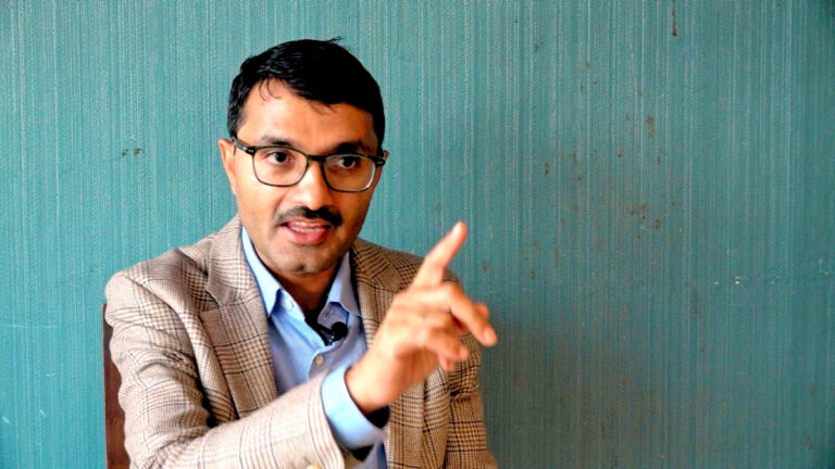एनआरएनएभित्रको विवादका बारेमा प्रधानमन्त्री ओली जानाकार हुनुहुन्छ : आरके शर्मा