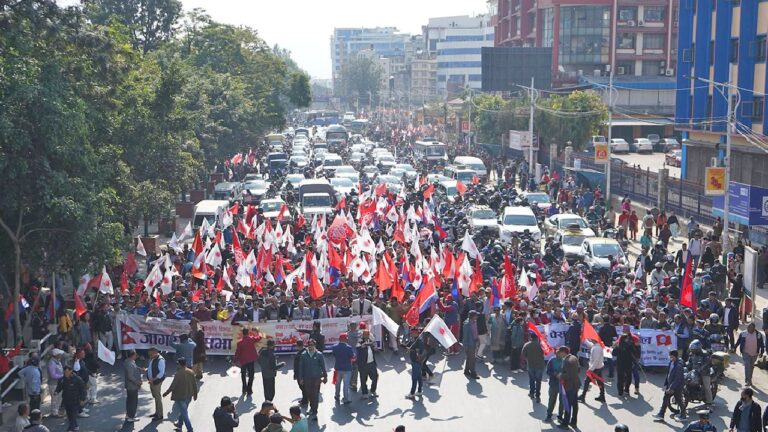कोटेश्वर क्षेत्रमा दुर्गा प्रसाईं समूहको प्रदर्शन