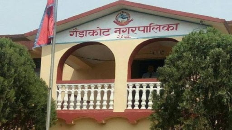 प्रदेशस्तरीय खुला कविता प्रतियोगितामा अधिकारी प्रथम