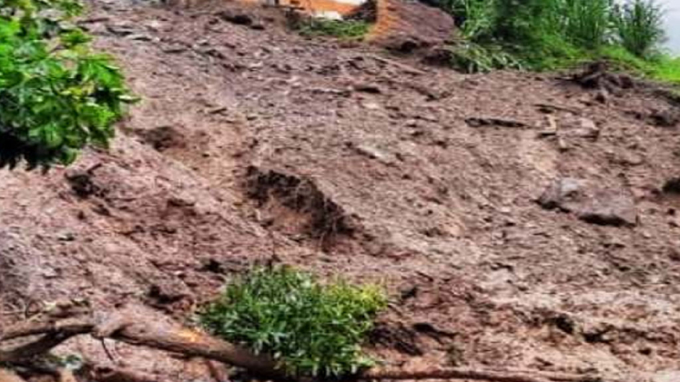 पहिरोमा पुरिएर एकको मृत्यु, एक जना बेपत्ता