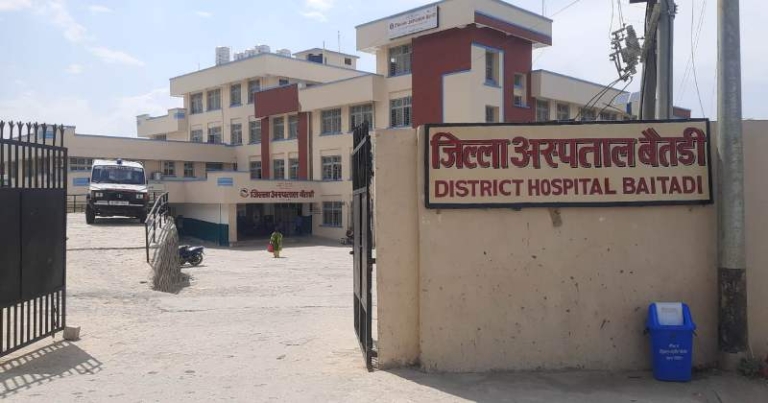 बैतडीको अस्पतालमा पहिलो पटक हर्नियाको शल्यक्रिया