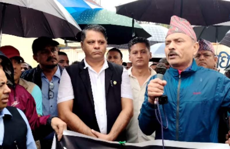 सभामा बोल्दैगर्दा ढल्नुभएका मजदुर नेता गौतमको निधन