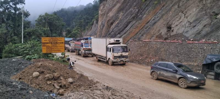 दाउन्ने छिचोल्नै सकस