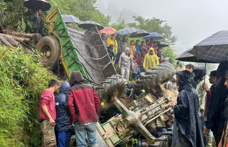भोजपुरमा ट्याक्टर दुर्घटना, दुईको मृत्यु, चार घाइते