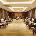 प्रधानमन्त्रीसँग निर्वाचन आयुक्तहरूको भेट : निर्वाचन आचारसंहिता माघ ३ गतेदेखि लागू हुने