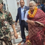 प्रधानमन्त्री कार्कीले गरिन् जानकी मन्दिरकाे दर्शन