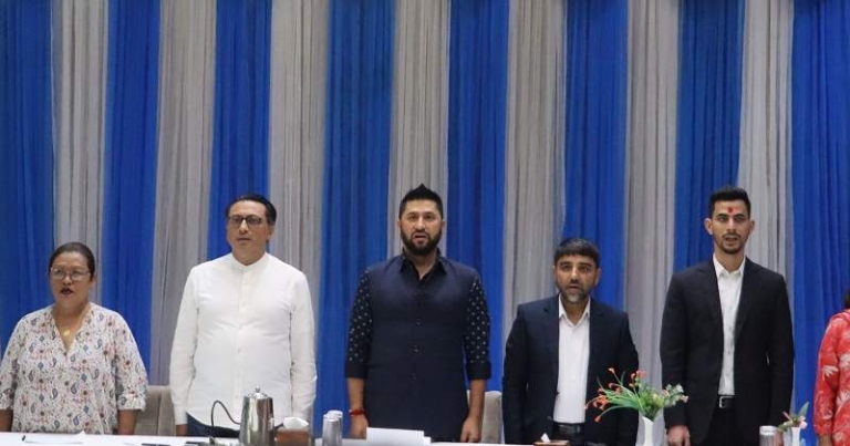 हामी लोकतन्त्रप्रति प्रतिबद्ध छौँ : सभापति लामिछाने