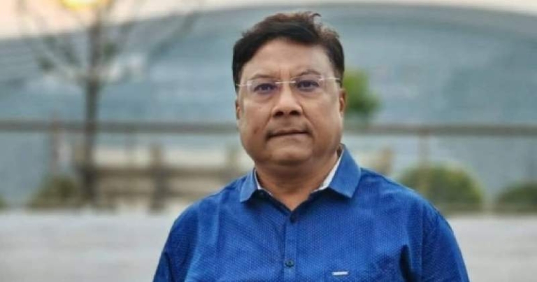 सर्वोच्चको आदेशपछि किशोर श्रेष्ठ रिहा, भने– ‘सत्य मरेको छैन, कलम हारेको छैन’