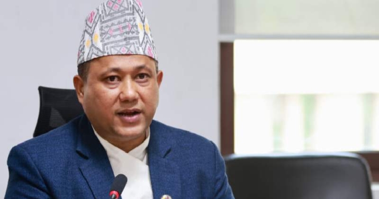 परराष्ट्रमन्त्री खनाल सर्बिया जाने