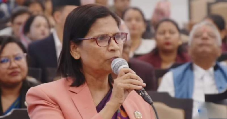 सामाजिक सञ्जालमा बालबालिकाका लागि उमेर हद तोक्न पद्मा अर्यालको आग्रह