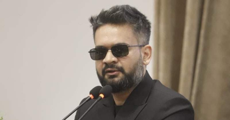 आँखाको समस्याका कारण प्रधानमन्त्री शाहले संसद्मा कालो चस्मा लगाउने