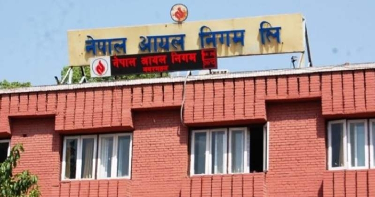 भोटेकोशी बाढीपछि उद्धारमा खटिएका हेलिकप्टरका लागि निगमले पठायो ४० हजार ८४० लिटर हवाई इन्धन