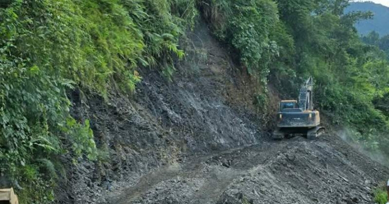 कृष्णभीरमा दुवैतर्फको ट्र्याक जोडियो