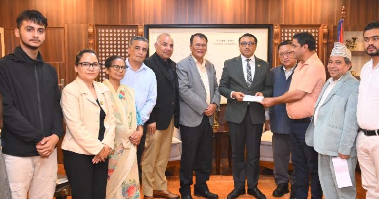 भोटेकोशी बाढीपीडितका लागि कांग्रेसले प्रधानमन्त्री राहत कोषमा १ करोड दियो