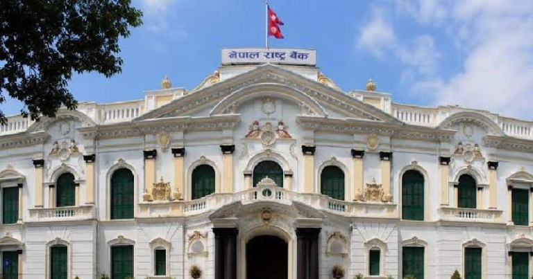 भोटेकोशी बाढीपीडितका लागि राष्ट्र बैंकले दियो १ करोड ३८ लाख रकम