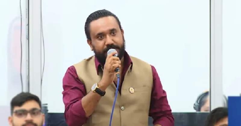 सिंहदरबारका ‘फाइभस्टार’ होटल हटाउन सांसद सुनारको माग