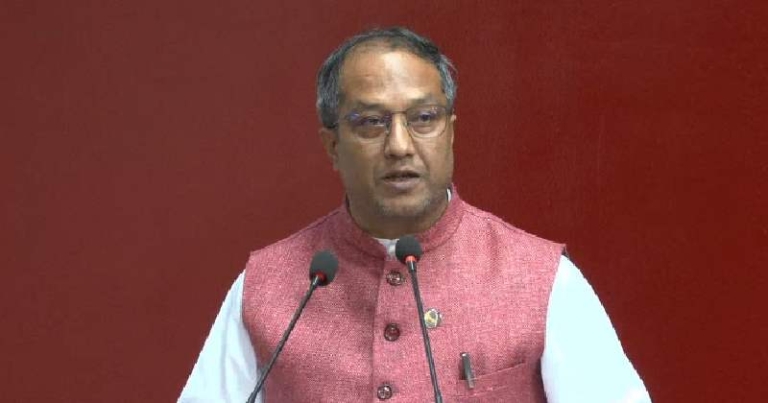 ग्यास आपूर्ति सहज बनाउन सबै शक्ति लगाइरहेका छौँ : मन्त्री साह