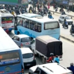 चाडबाडमा पेट्रोलियम पदार्थको मूल्य नबढाउन यातायात व्यवसायीको माग