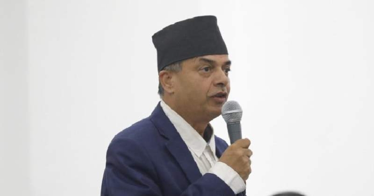 शिक्षा नेपालमा, रोजगारी विदेशमा हुने अवस्था अन्त्य गर्नुपर्छ : सांसद न्यौपाने