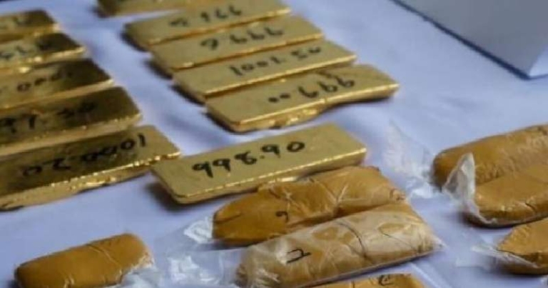 बुढानीलकण्ठबाट बरामद साढे २१ किलो सुन भन्सारलाई हस्तान्तरण